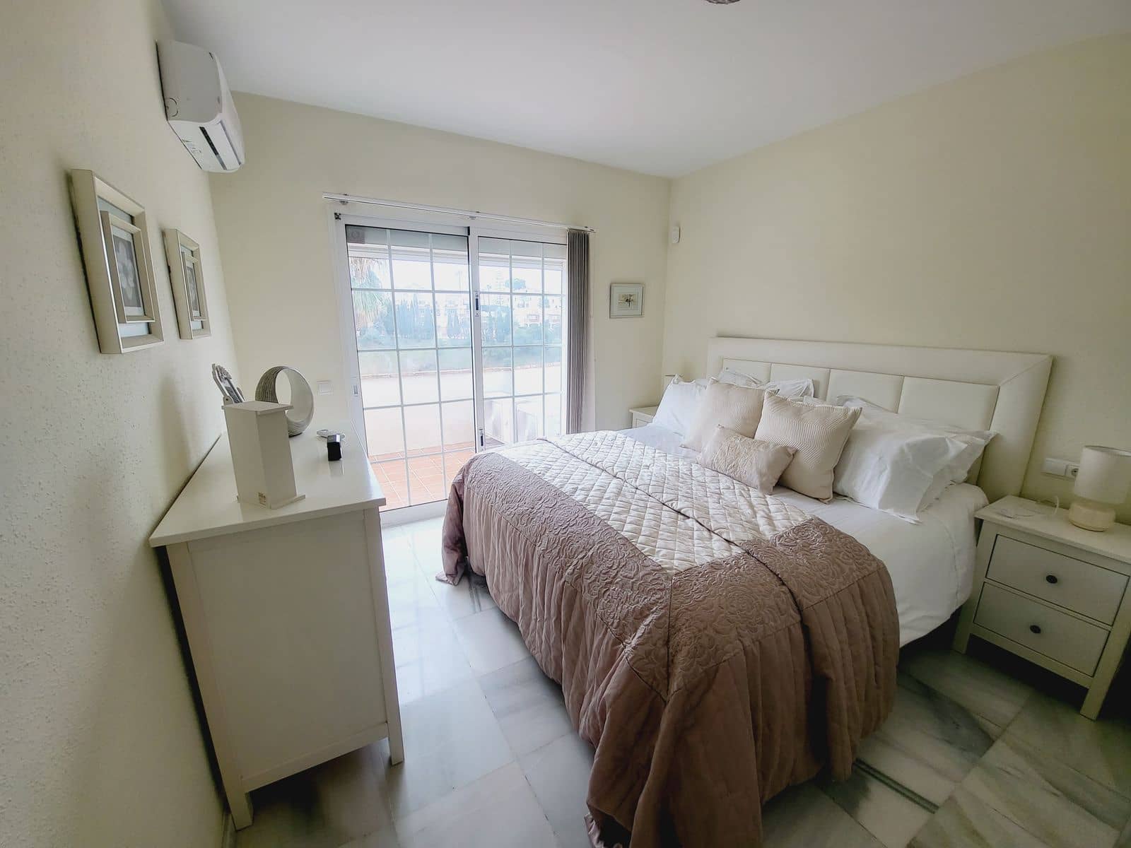 5 soveværelse Villa til salg i Riviera del Sol med swimmingpool garage - € 849.500 (Ref: 8895853)