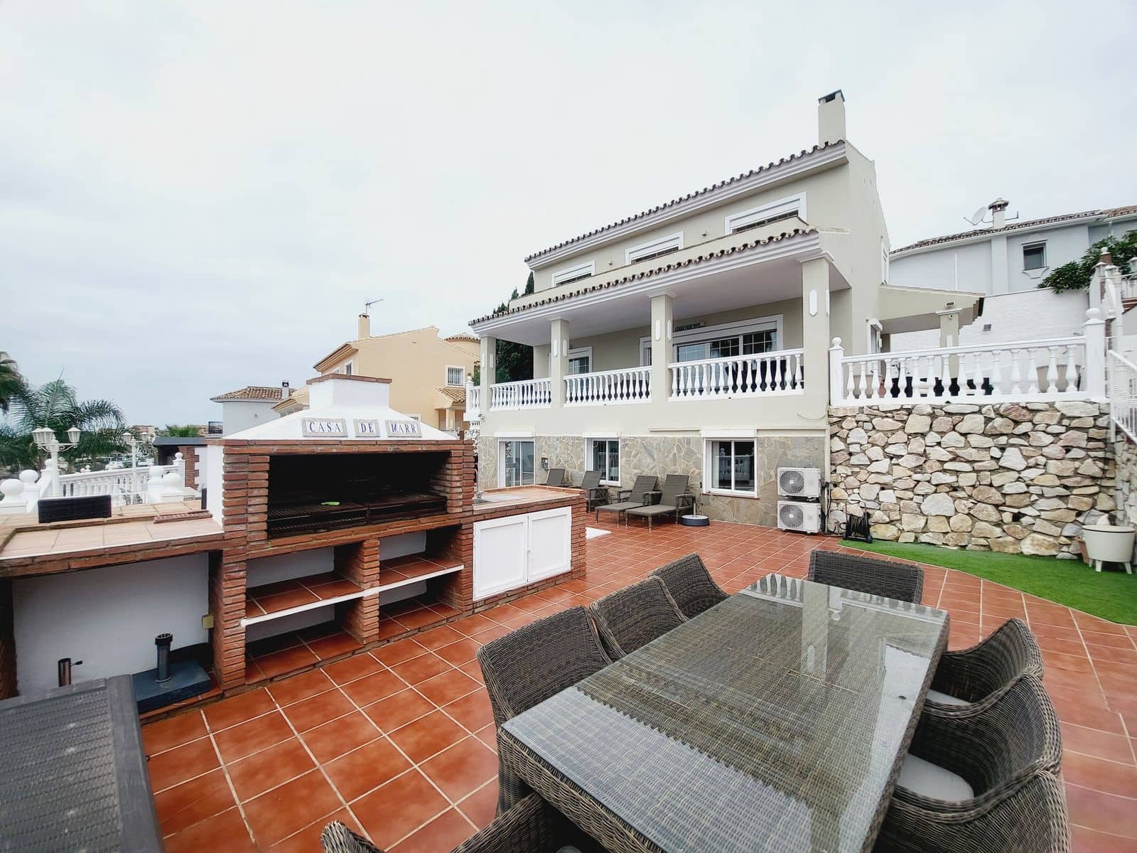 5 soveværelse Villa til salg i Riviera del Sol med swimmingpool garage - € 849.500 (Ref: 8895853)