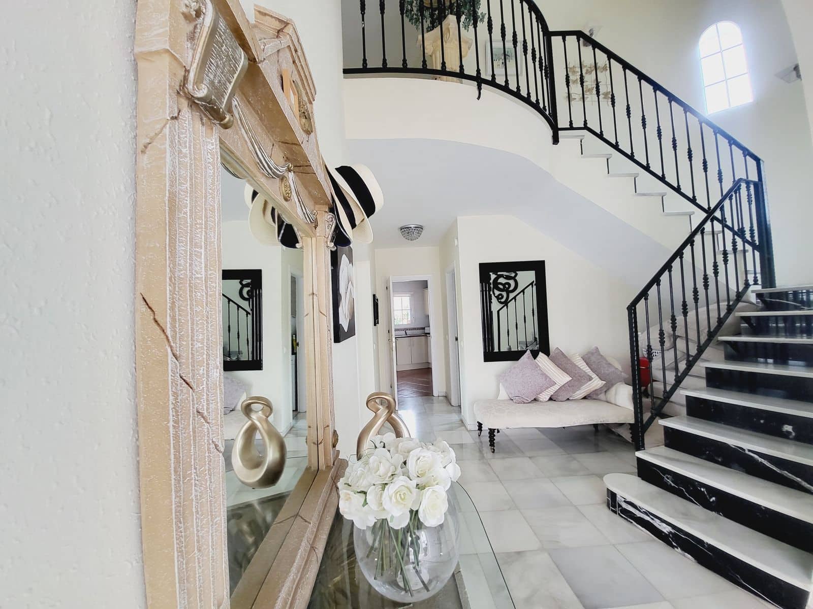 5 soveværelse Villa til salg i Riviera del Sol med swimmingpool garage - € 849.500 (Ref: 8895853)