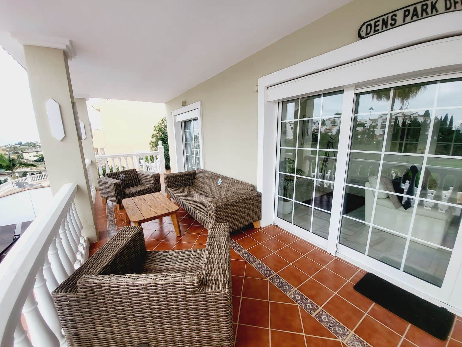 5 soveværelse Villa til salg i Riviera del Sol med swimmingpool garage - € 849.500 (Ref: 8895853)