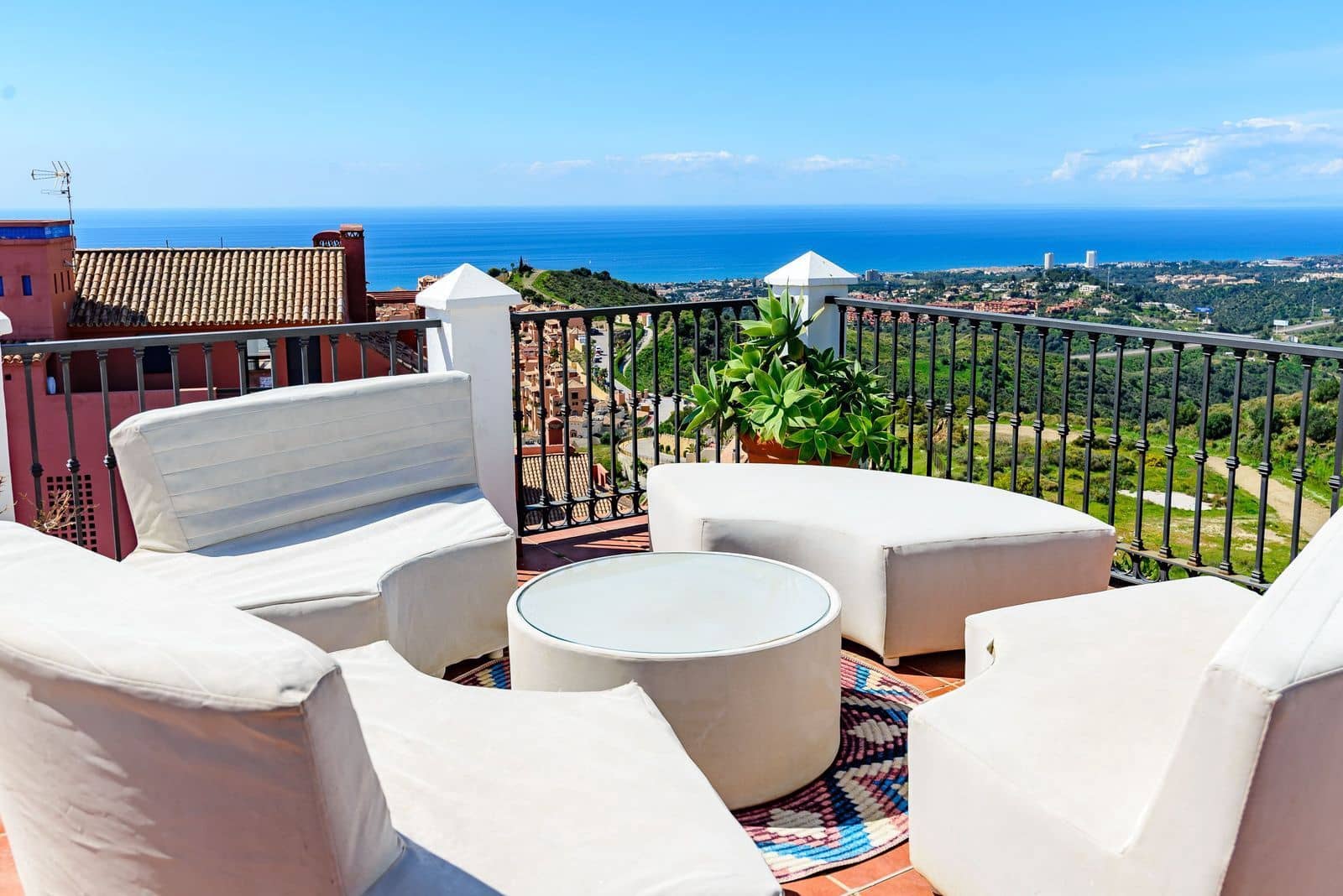 2 sovrum Lägenhet till salu i Calahonda med pool garage - 690 000 € (Ref: 8925078)