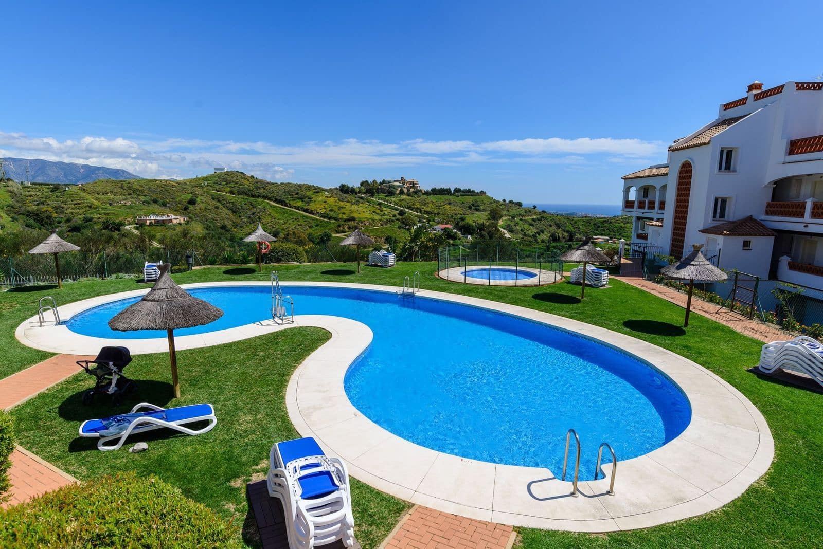 2 sovrum Lägenhet till salu i Calahonda med pool garage - 690 000 € (Ref: 8925078)