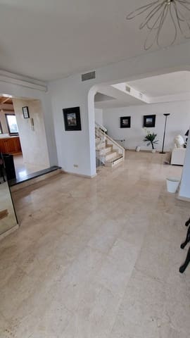 3 slaapkamer Penthouse te koop in Calahonda, Mijas met zwembad garage - € 479.000 (Ref: 8925082)
