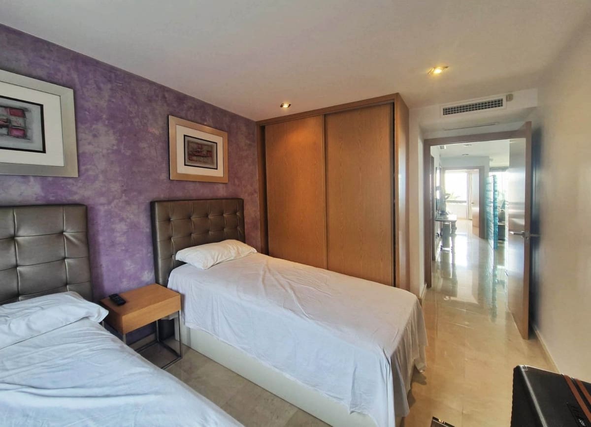 3 soveværelse Penthouse til salg i Calahonda med swimmingpool garage - € 479.000 (Ref: 8925082)