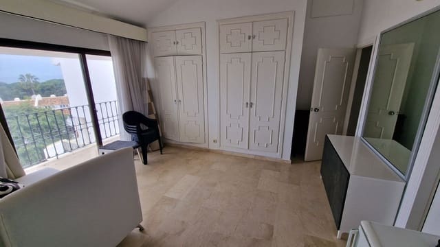 3 slaapkamer Penthouse te koop in Calahonda, Mijas met zwembad garage - € 479.000 (Ref: 8925082)