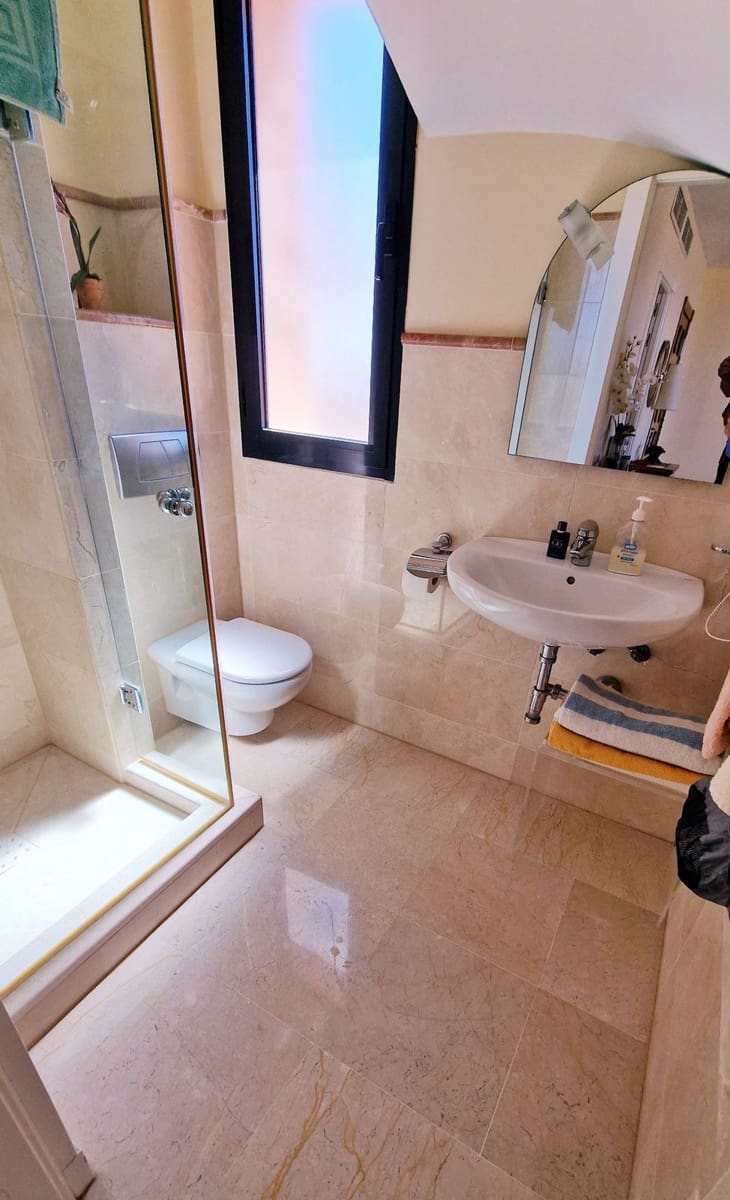 3 slaapkamer Penthouse te koop in Calahonda met zwembad garage - € 595.000 (Ref: 8952276)