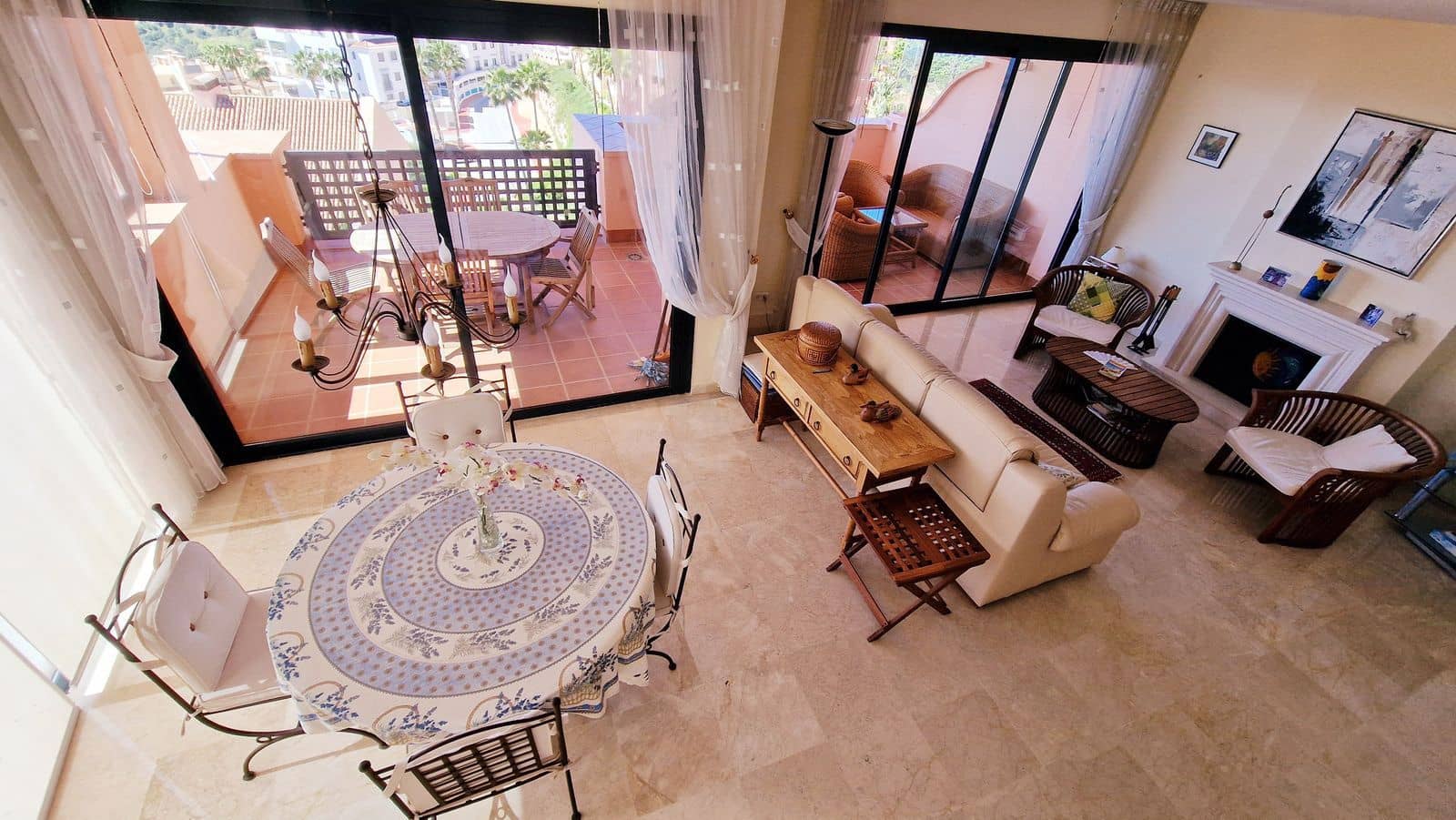 3 slaapkamer Penthouse te koop in Calahonda met zwembad garage - € 595.000 (Ref: 8952276)