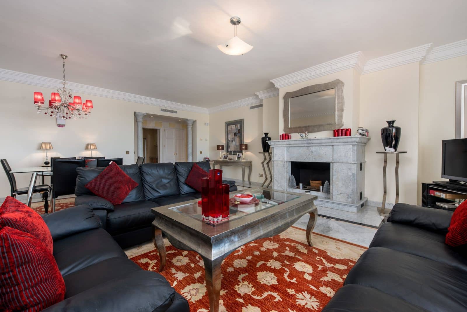 3 soverom Leilighet til salgs i Golden Mile med svømmebasseng garasje - € 1 250 000 (Ref: 8952277)