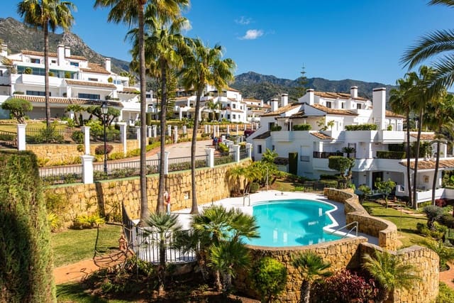 3 soveværelse Lejlighed til salg i Golden Mile, Marbella med swimmingpool garage - € 1.250.000 (Ref: 8952277)