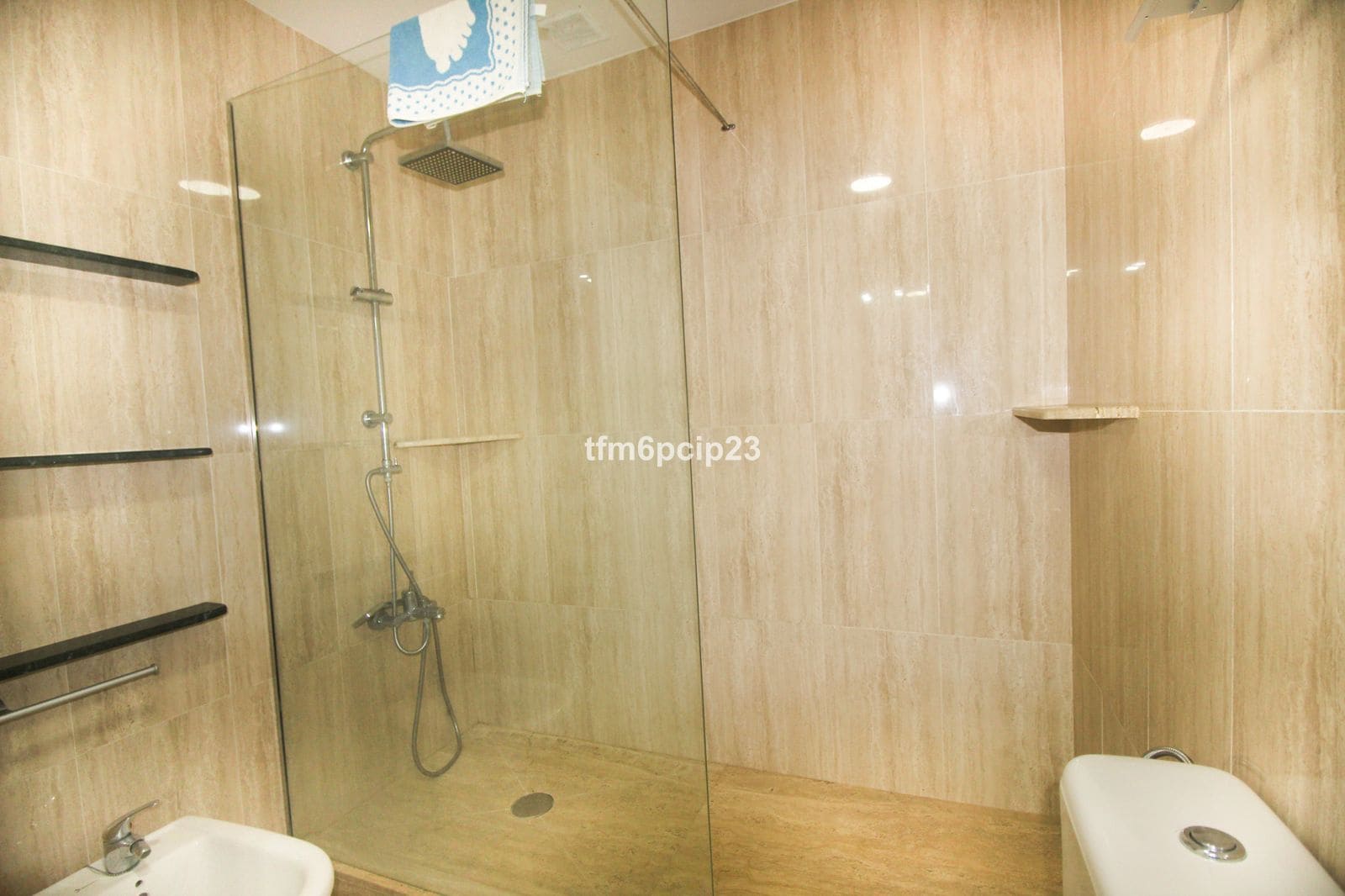 5 Zimmer Haus zu verkaufen in La Duquesa / Puerto de la Duquesa mit Pool Garage - 510.000 € (Ref: 8952290)