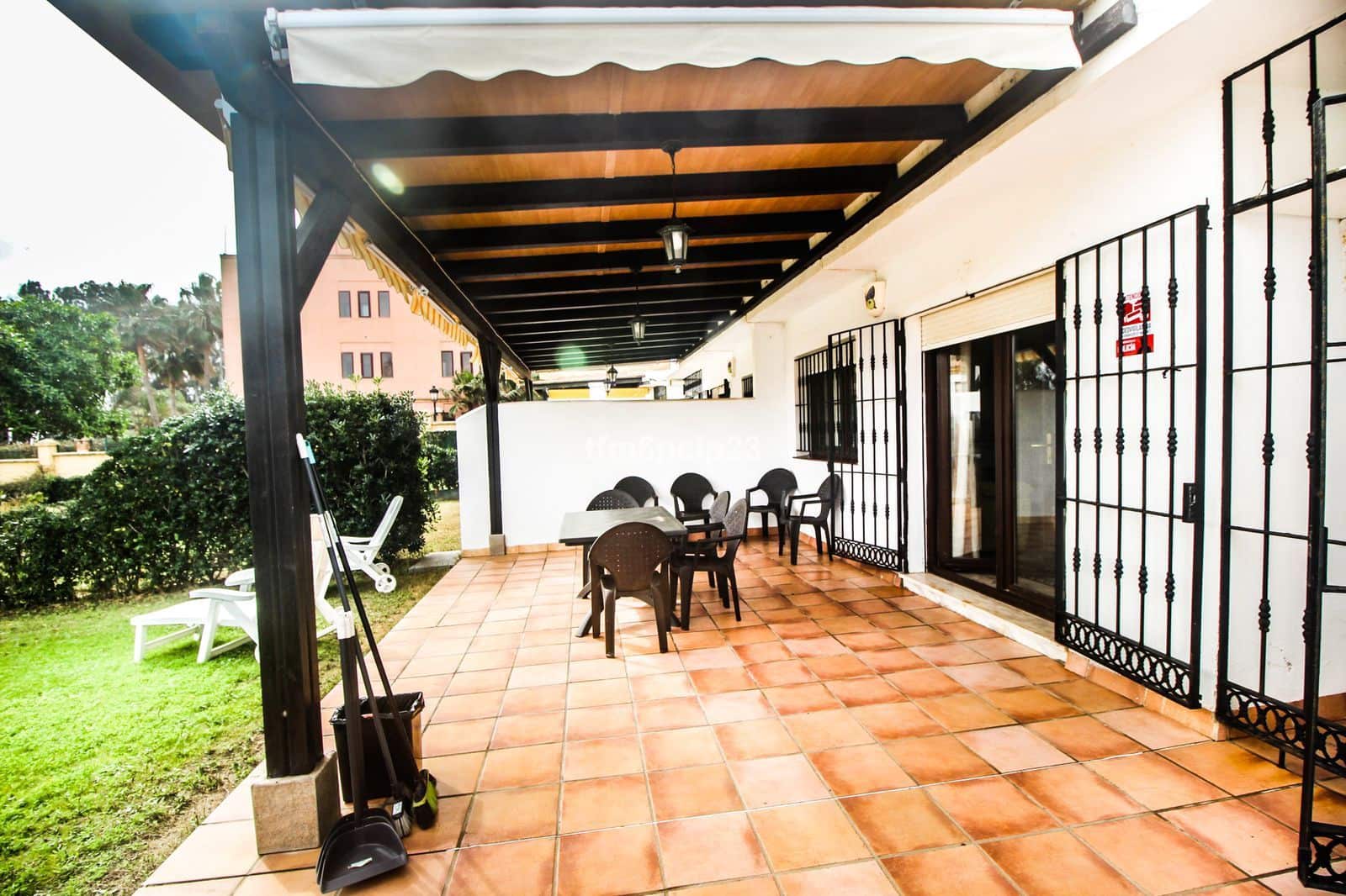 5 Zimmer Haus zu verkaufen in La Duquesa / Puerto de la Duquesa mit Pool Garage - 510.000 € (Ref: 8952290)