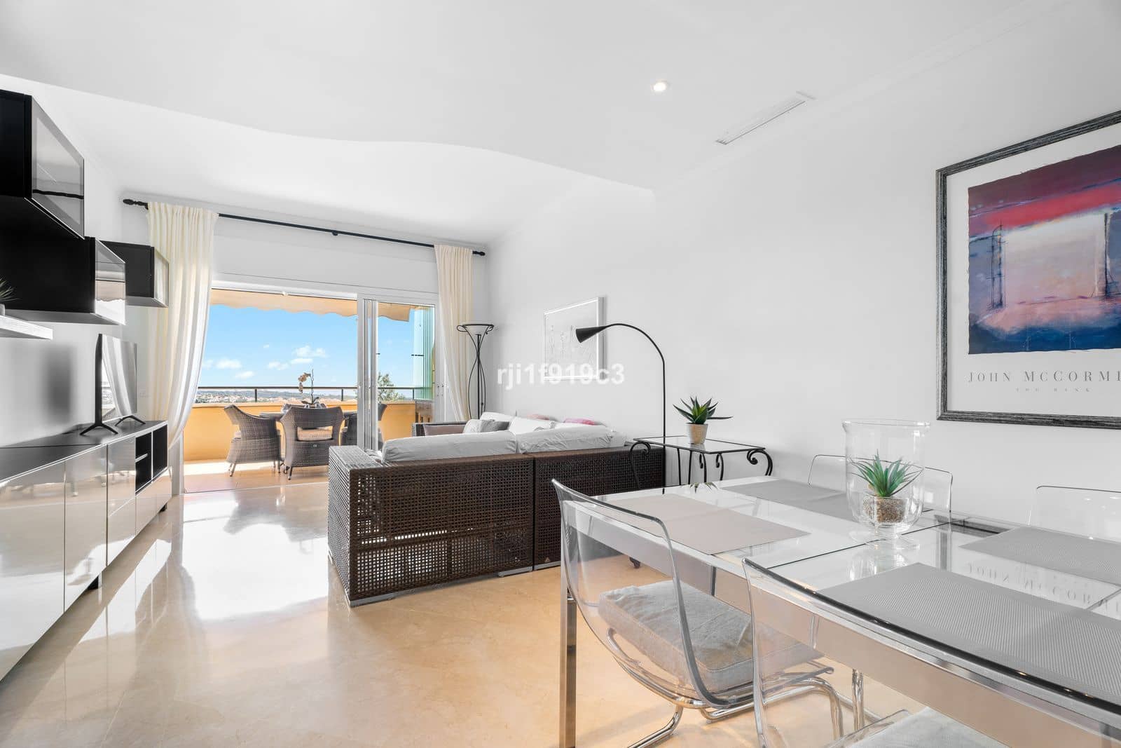 2 soveværelse Lejlighed til salg i Elviria med swimmingpool garage - € 530.000 (Ref: 8973752)