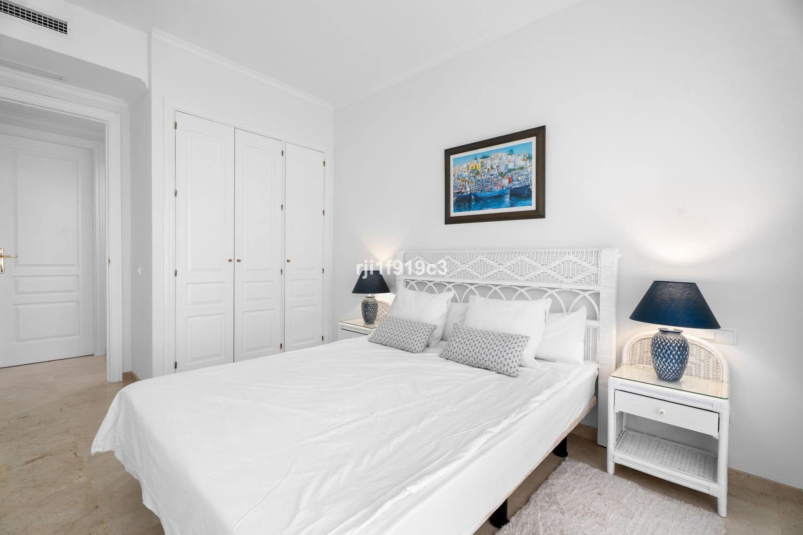 2 soveværelse Lejlighed til salg i Elviria med swimmingpool garage - € 530.000 (Ref: 8973752)