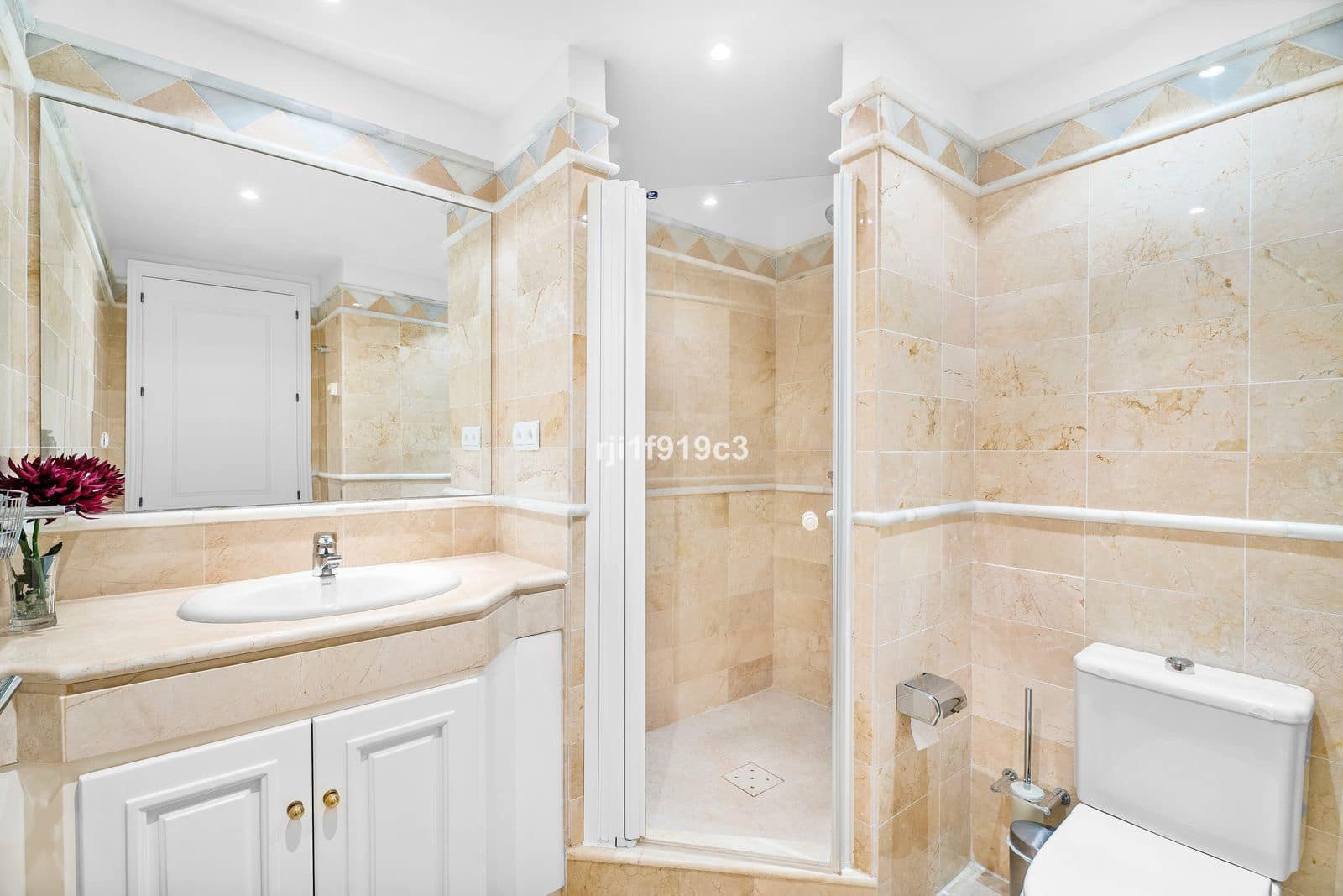 2 soveværelse Lejlighed til salg i Elviria med swimmingpool garage - € 530.000 (Ref: 8973752)