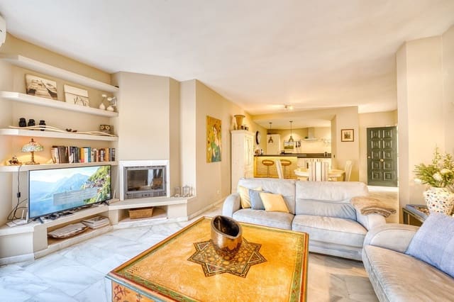 2 soveværelse Strandlejlighed til salg i Elviria, Marbella med swimmingpool garage - € 520.000 (Ref: 8973784)