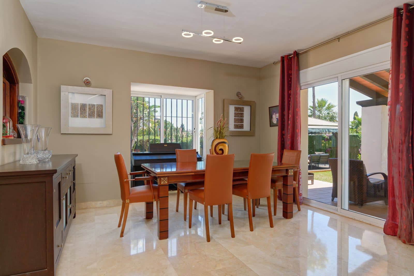 4 soveværelse Villa til salg i Mijas Golf med swimmingpool garage - € 895.000 (Ref: 8992926)