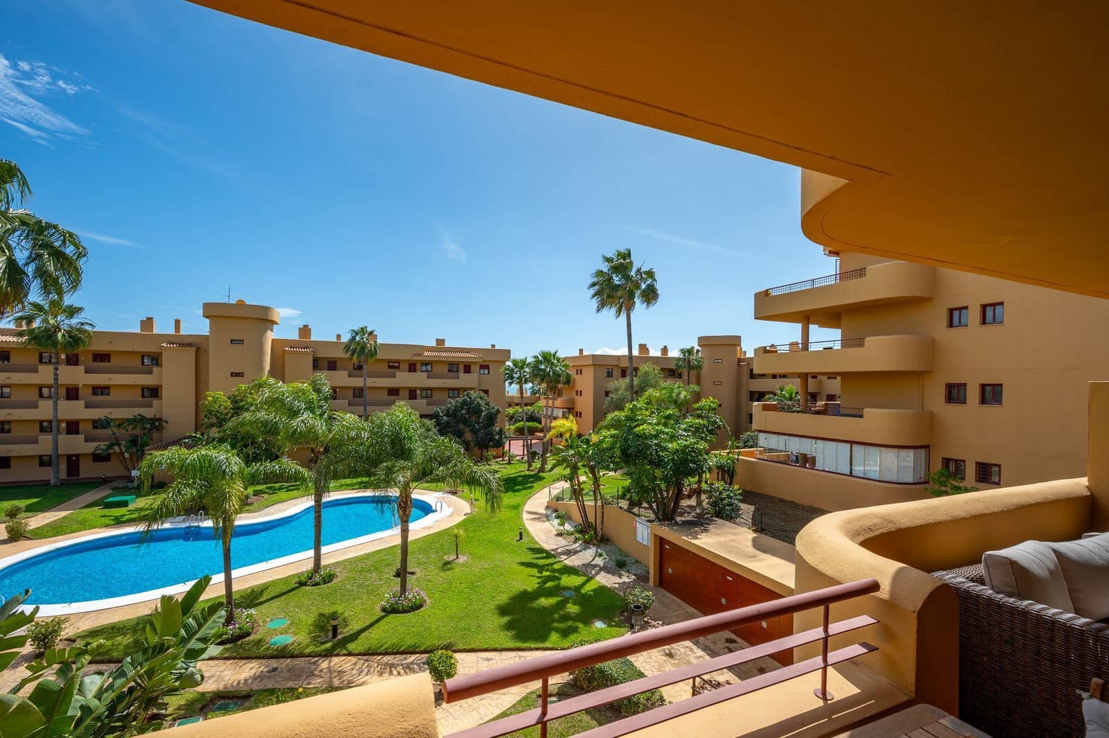 2 slaapkamer Appartement te koop in La Cala de Mijas met zwembad garage - € 399.950 (Ref: 8997604)