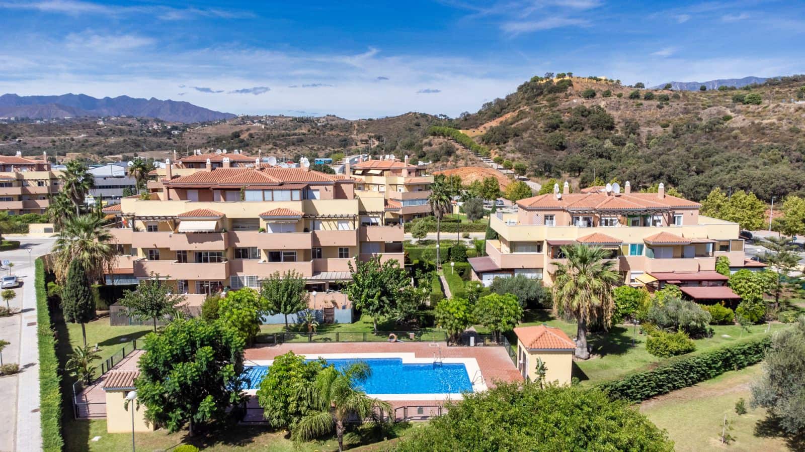 2 soveværelse Lejlighed til salg i La Cala de Mijas med swimmingpool garage - € 399.000 (Ref: 8997660)