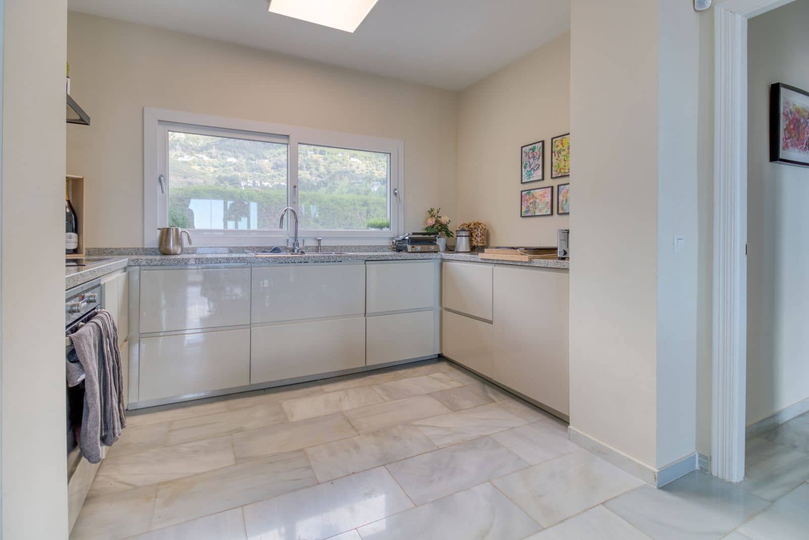 5 soveværelse Villa til salg i Mijas med swimmingpool garage - € 1.345.000 (Ref: 9006266)