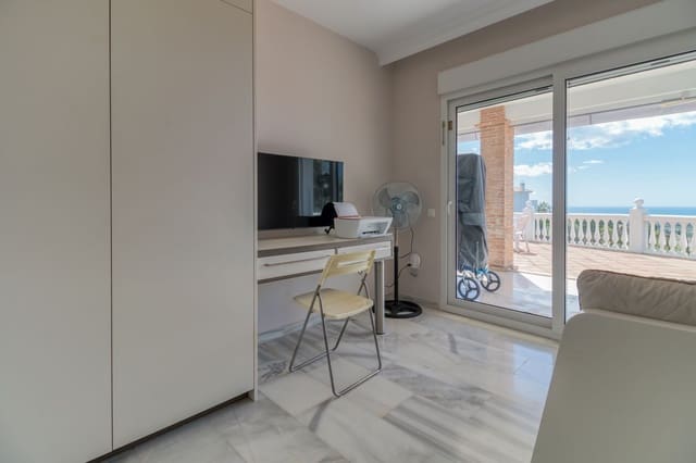 5 soveværelse Villa til salg i Mijas med swimmingpool garage - € 1.345.000 (Ref: 9006266)