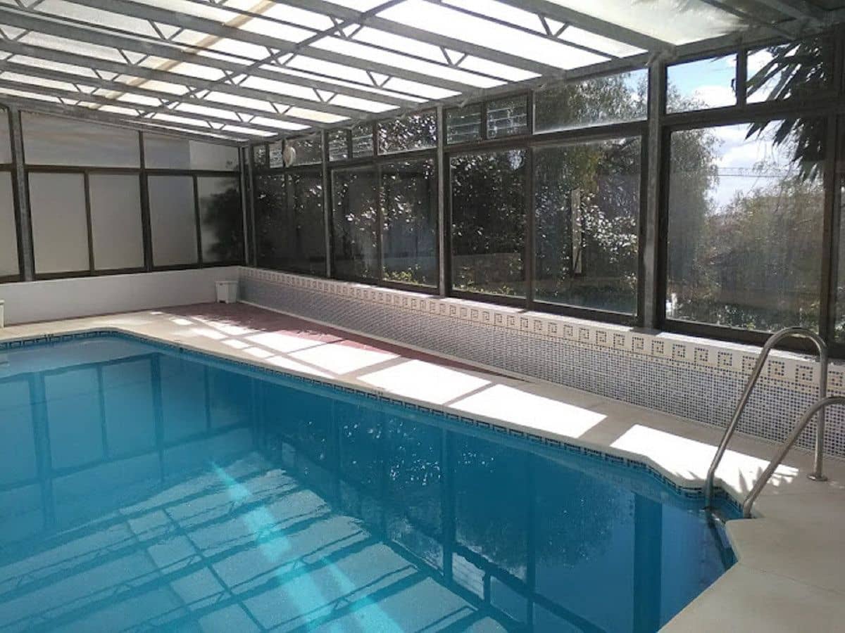 2 soverom Leilighet til salgs i Calahonda med svømmebasseng garasje - € 349 000 (Ref: 9015641)