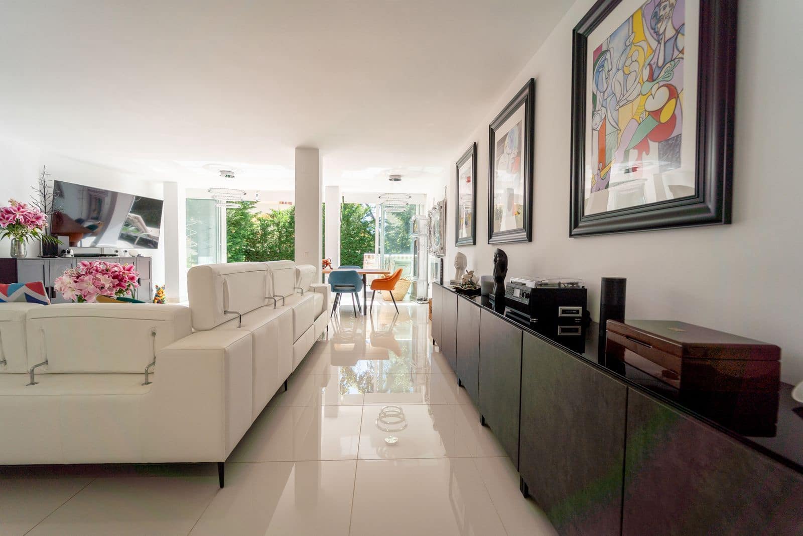 3 soveværelse Villa til salg i Calahonda med swimmingpool garage - € 795.000 (Ref: 9019399)