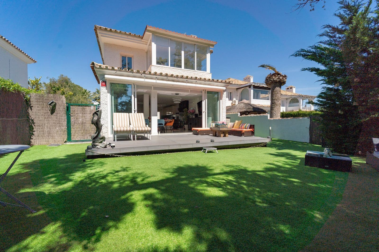 3 soveværelse Villa til salg i Calahonda med swimmingpool garage - € 795.000 (Ref: 9019399)