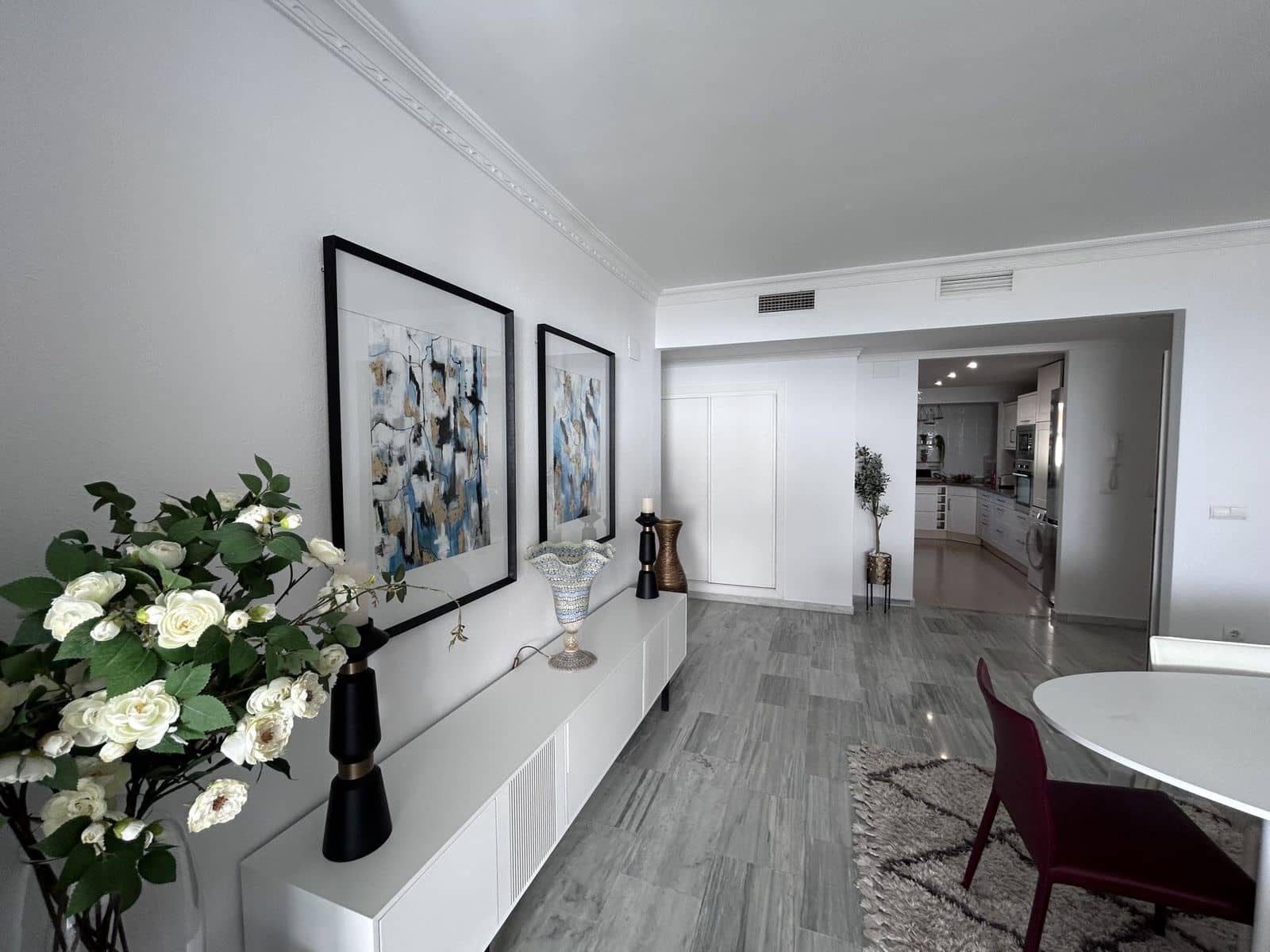 3 soveværelse Lejlighed til salg i Cabopino med swimmingpool garage - € 550.000 (Ref: 9021896)