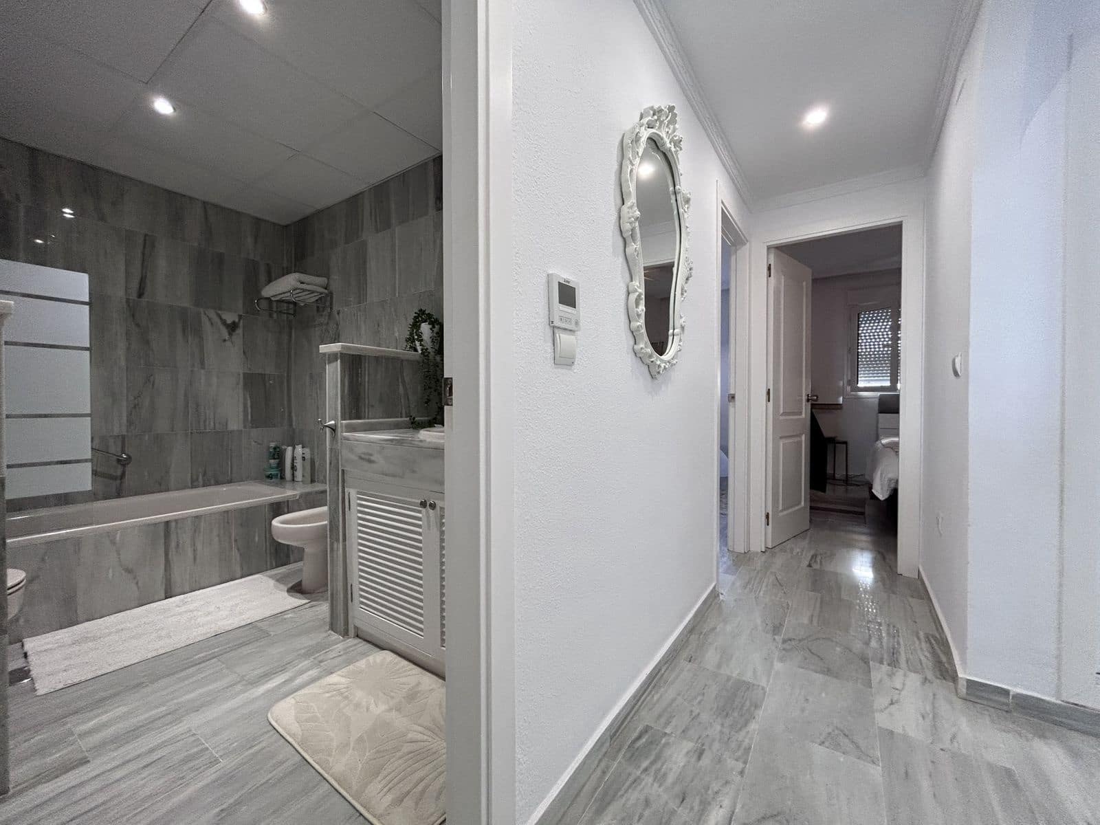 3 soveværelse Lejlighed til salg i Cabopino med swimmingpool garage - € 550.000 (Ref: 9021896)