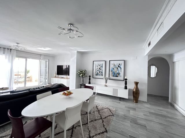 3 soverom Leilighet til salgs i Cabopino, Marbella med svømmebasseng garasje - € 550 000 (Ref: 9021896)