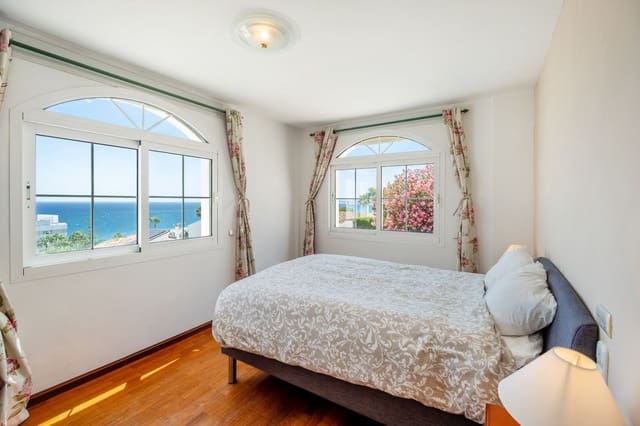 5 slaapkamer Villa te koop in Benalmadena Costa, Benalmádena met zwembad garage - € 1.500.000 (Ref: 9022000)