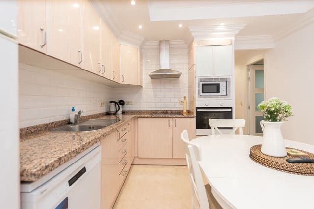 3 soverom Strandleiligheter til salgs i Marbesa, Marbella med svømmebasseng garasje - € 375 000 (Ref: 9049611)