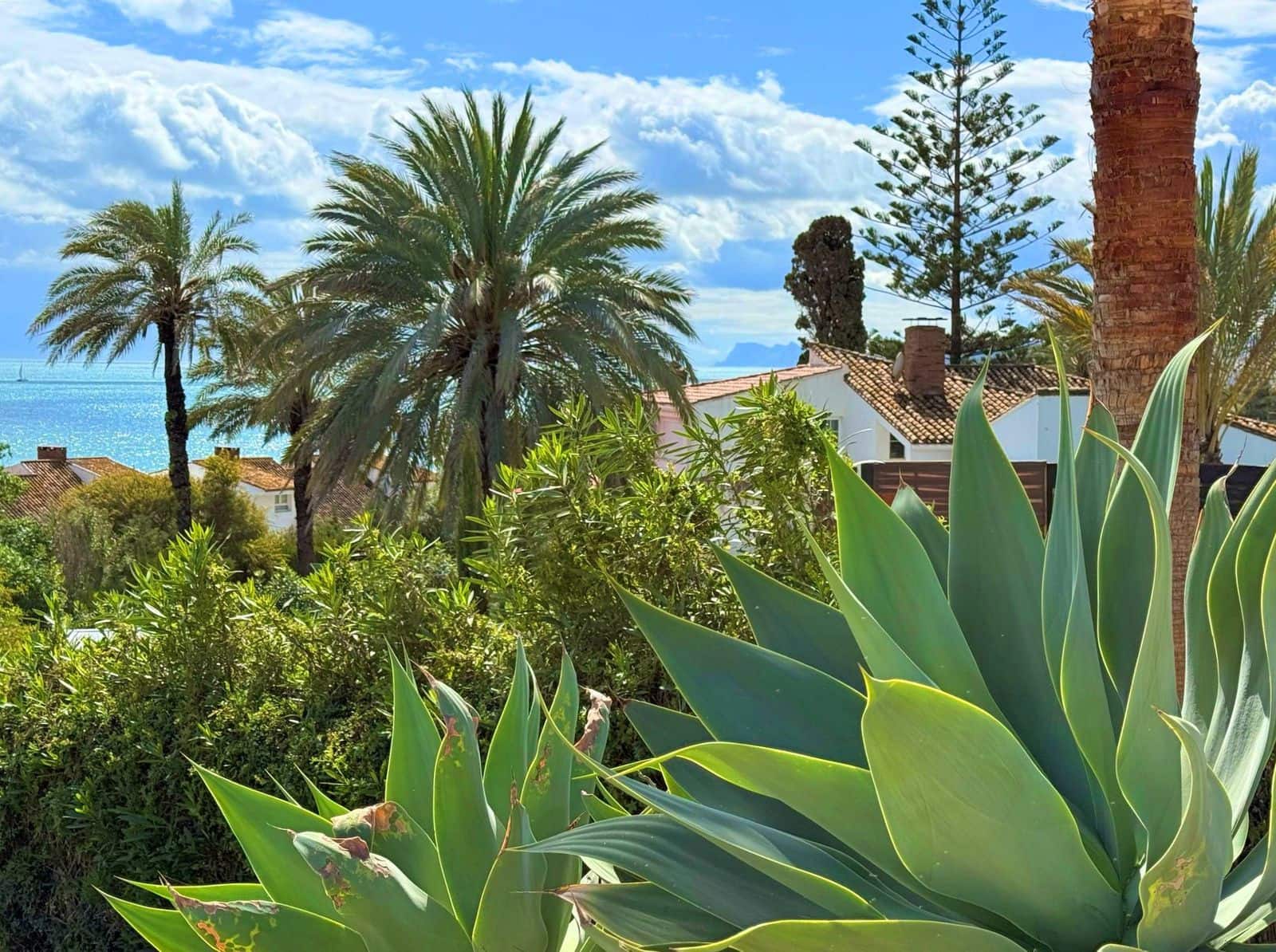 3 slaapkamer Villa te koop in Estepona met zwembad garage - € 730.000 (Ref: 9061803)