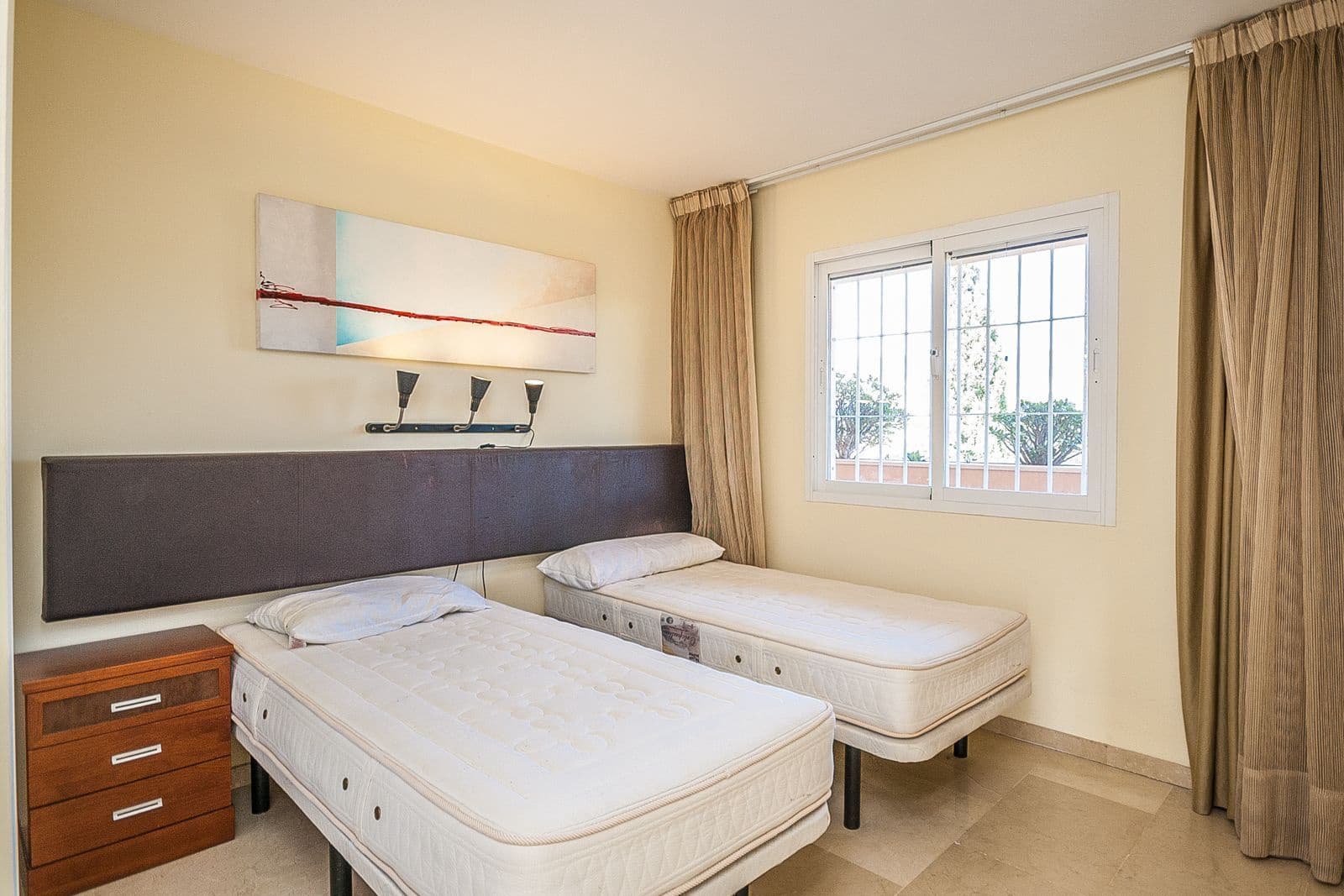 2 soveværelse Penthouse til salg i Elviria med swimmingpool garage - € 439.000 (Ref: 9061806)