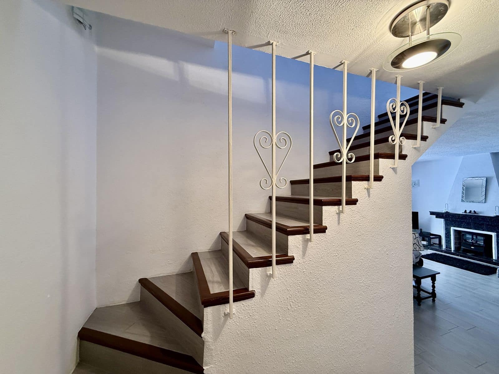 2 soveværelse Byhus til salg i Calahonda med swimmingpool garage - € 449.000 (Ref: 9084438)