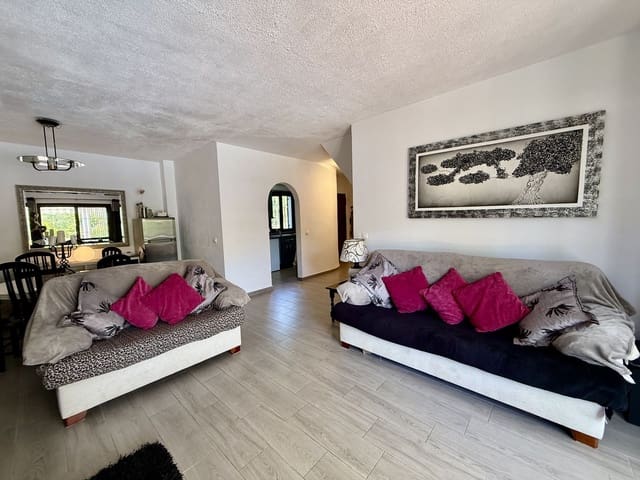 2 soveværelse Byhus til salg i Calahonda, Mijas med swimmingpool garage - € 449.000 (Ref: 9084438)