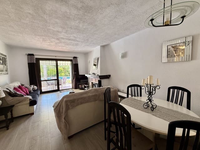 2 soveværelse Byhus til salg i Calahonda, Mijas med swimmingpool garage - € 449.000 (Ref: 9084438)