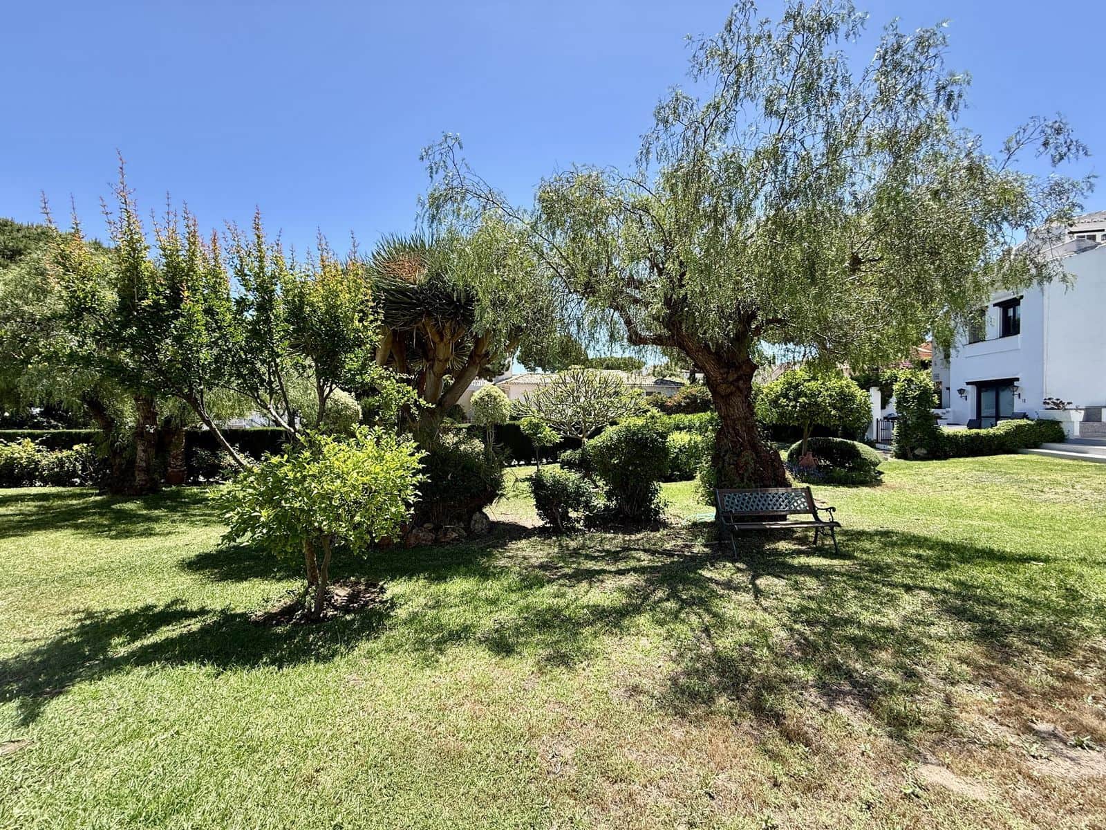 2 soveværelse Byhus til salg i Calahonda med swimmingpool garage - € 449.000 (Ref: 9084438)