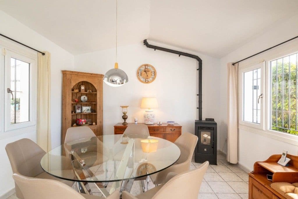 3 soveværelse Villa til salg i Calypso med swimmingpool garage - € 575.000 (Ref: 9084451)