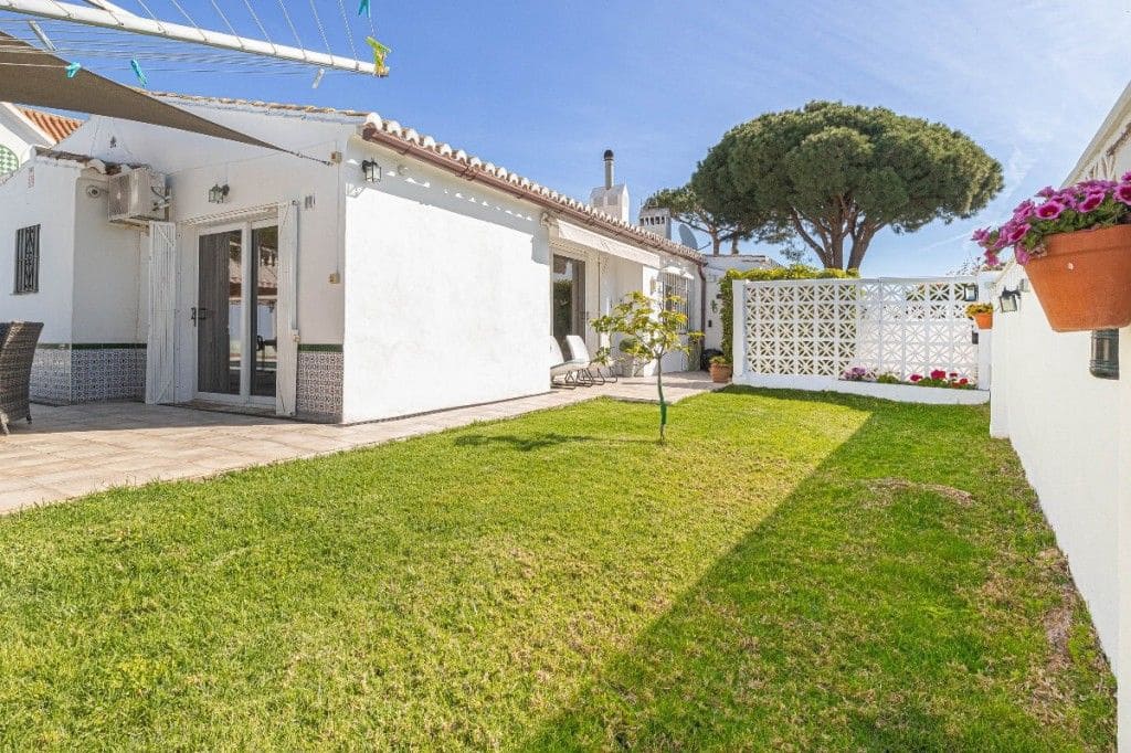 3 soveværelse Villa til salg i Calypso med swimmingpool garage - € 575.000 (Ref: 9084451)