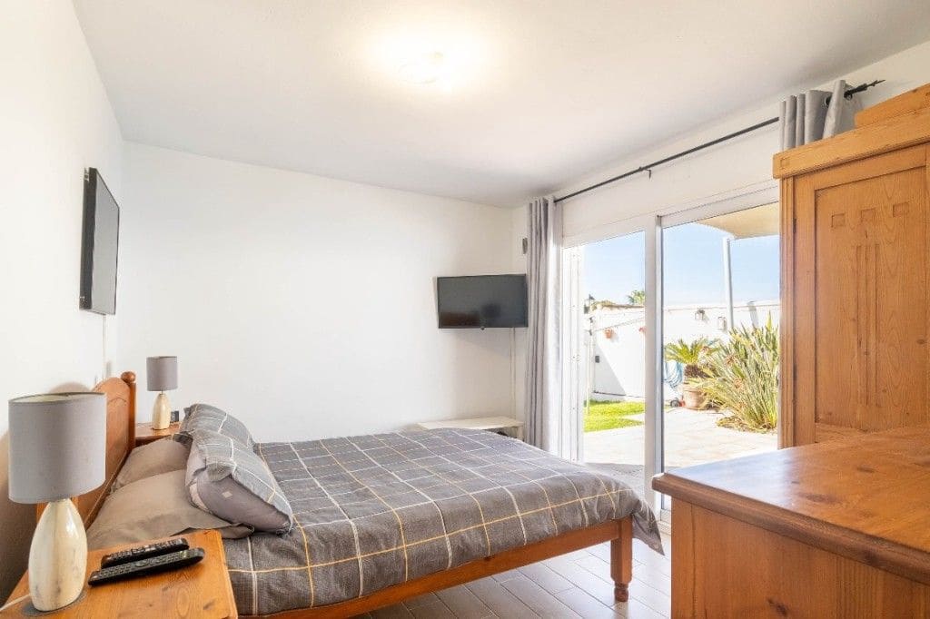 3 soveværelse Villa til salg i Calypso med swimmingpool garage - € 575.000 (Ref: 9084451)