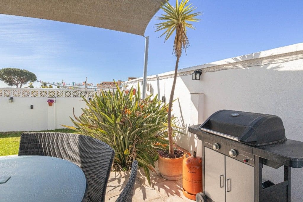 3 soveværelse Villa til salg i Calypso med swimmingpool garage - € 575.000 (Ref: 9084451)