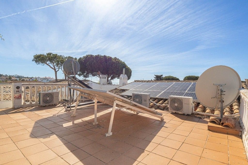 3 soveværelse Villa til salg i Calypso med swimmingpool garage - € 575.000 (Ref: 9084451)