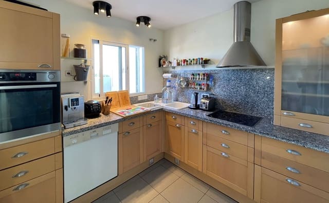 3 soverom Penthouse til salgs i Marbesa, Marbella med svømmebasseng garasje - € 545 000 (Ref: 9097612)