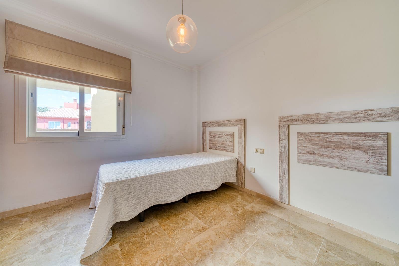 2 soveværelse Lejlighed til salg i La Cala Hills med swimmingpool garage - € 320.000 (Ref: 9101272)