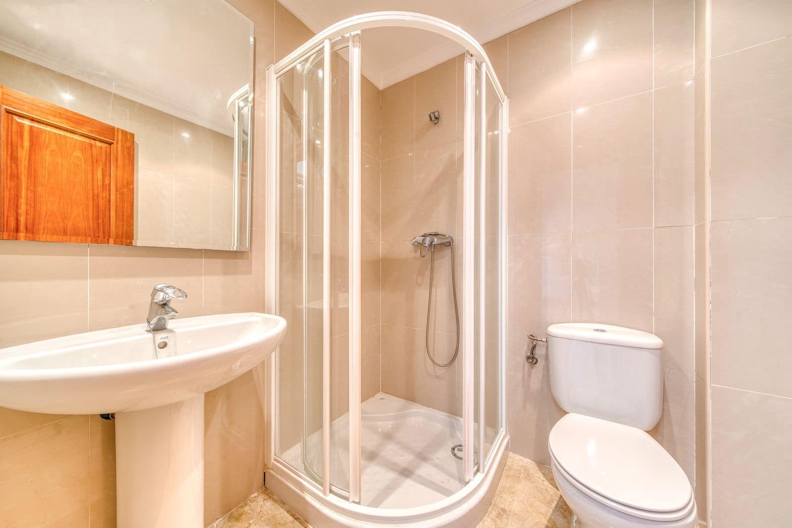 2 soveværelse Lejlighed til salg i La Cala Hills med swimmingpool garage - € 320.000 (Ref: 9101272)