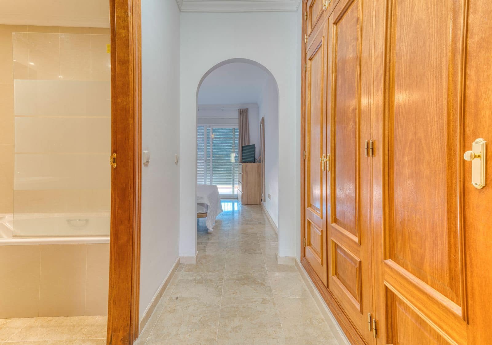 2 soveværelse Lejlighed til salg i La Cala Hills med swimmingpool garage - € 320.000 (Ref: 9101272)