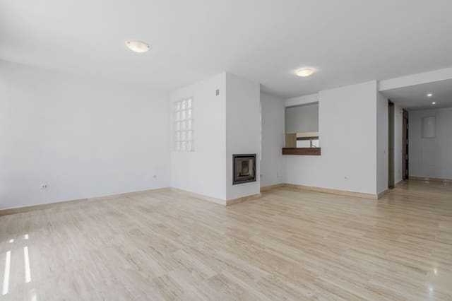 3 sovrum Lägenhet till salu i La Cala de Mijas, Mijas med pool garage - 375 000 € (Ref: 9101303)