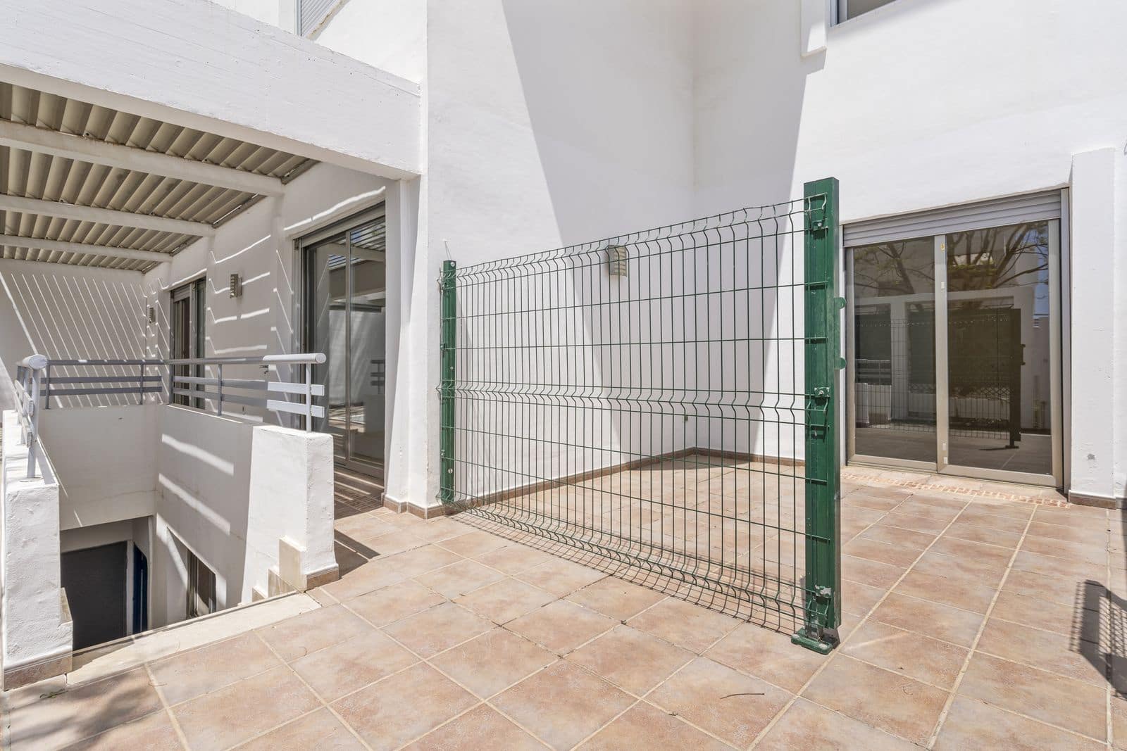 3 soveværelse Lejlighed til salg i La Cala de Mijas med swimmingpool garage - € 375.000 (Ref: 9101303)