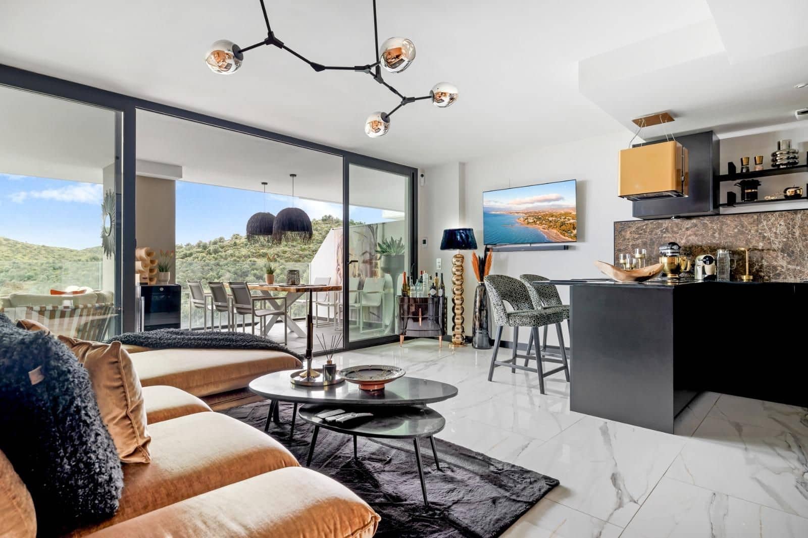 2 makuuhuone Huoneisto myytävänä paikassa La Cala de Mijas mukana uima-altaan 
autotalli - 498 999 € (Ref: 9101309)